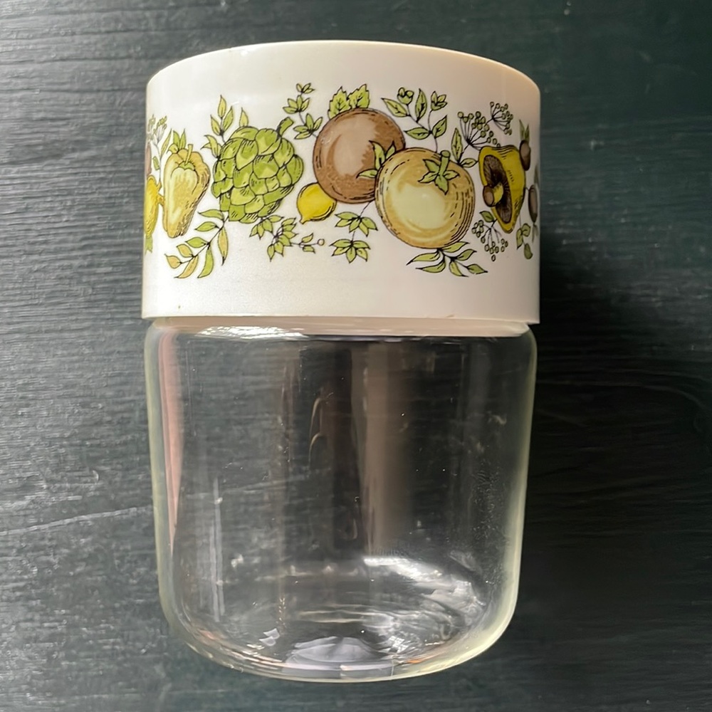 Vintage Pyrex container